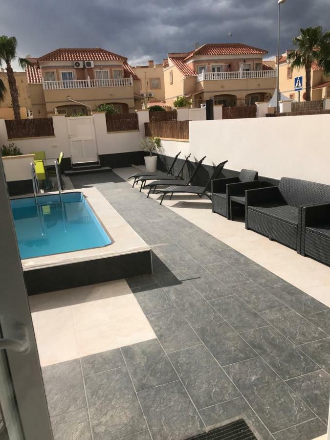 Boulevard La Zenia Villa Playa Flamenca Eksteriør billede